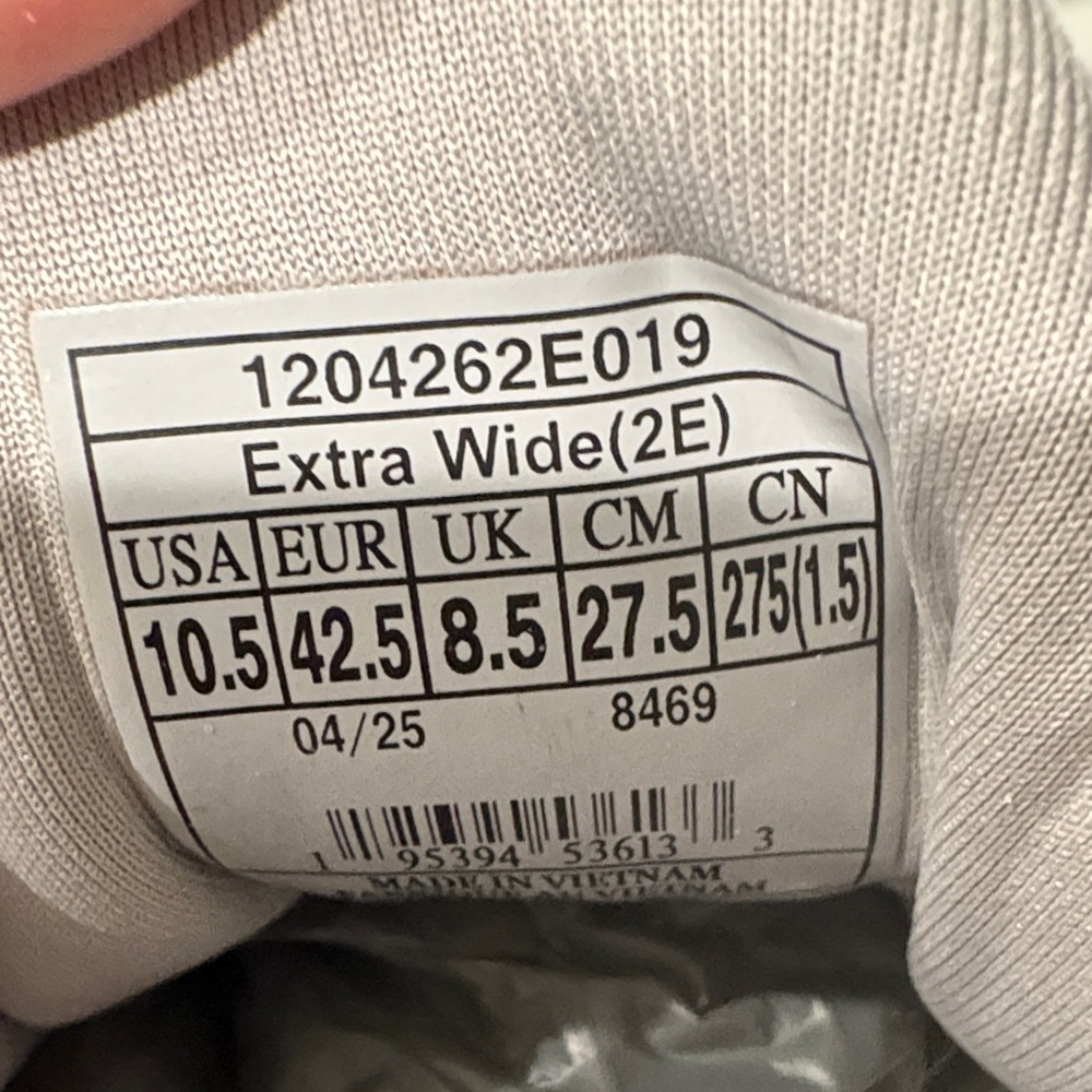 Brooks Women's Adrenaline 24 GTS Gray and Pink NWOT - Picture 8 of 8